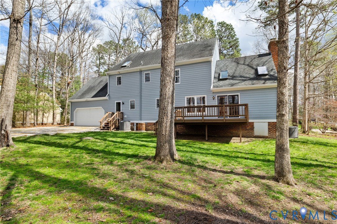 405 Hickory Dr
