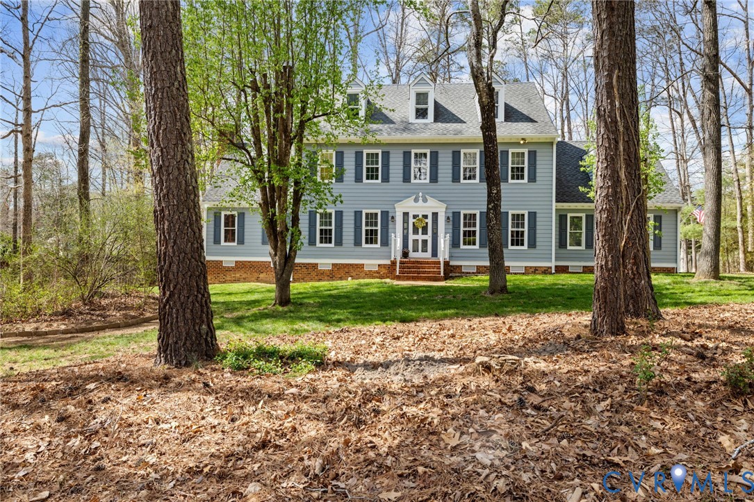 405 Hickory Dr