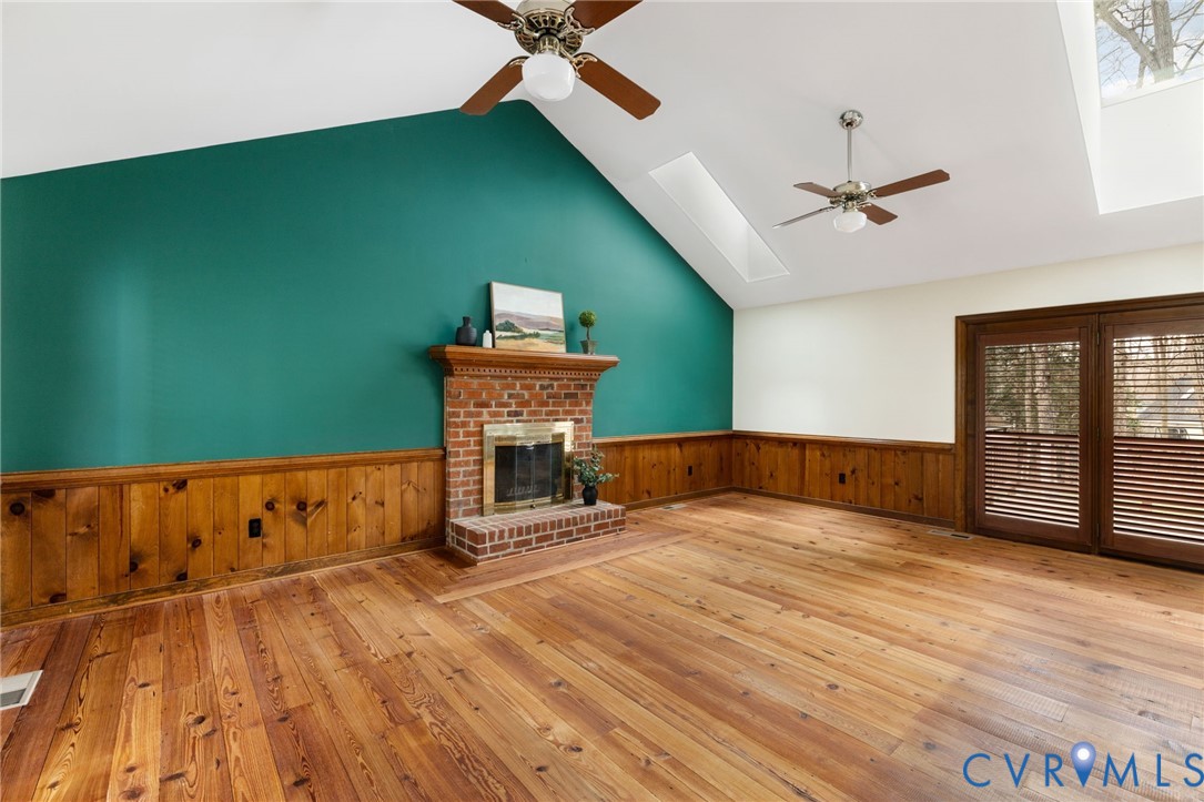 405 Hickory Dr