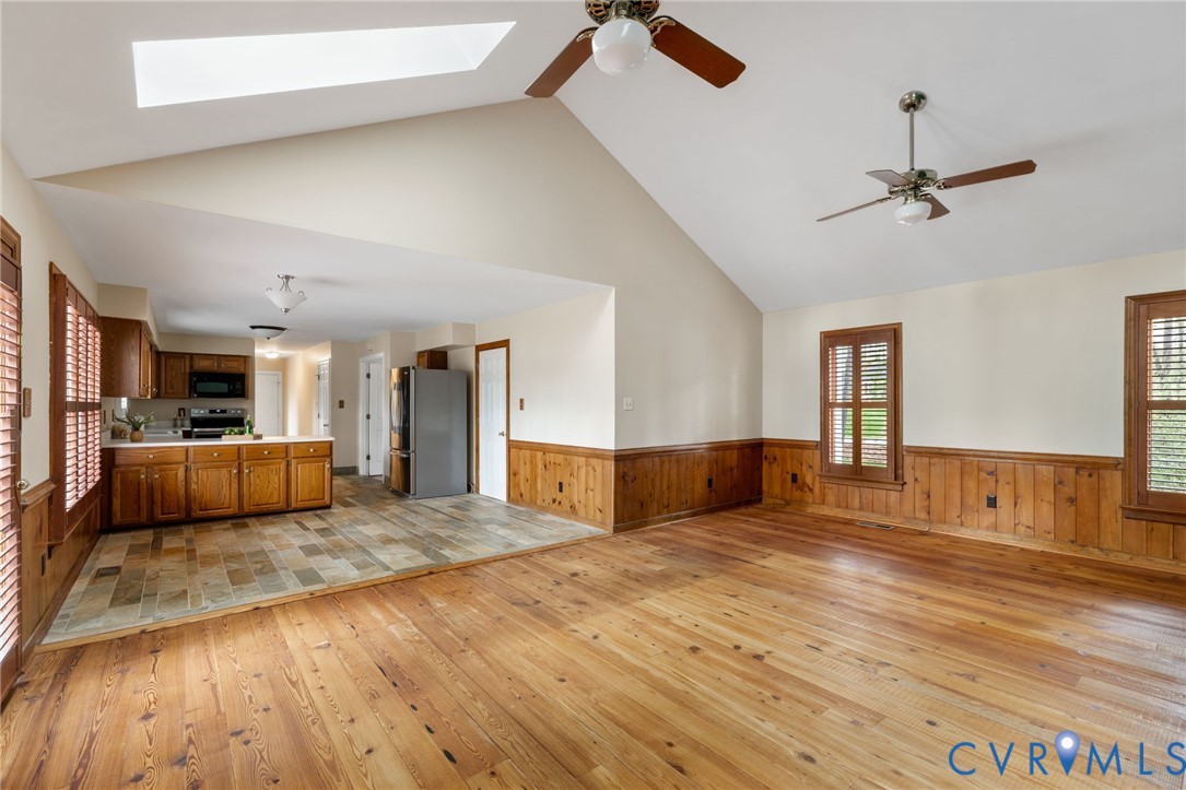 405 Hickory Dr