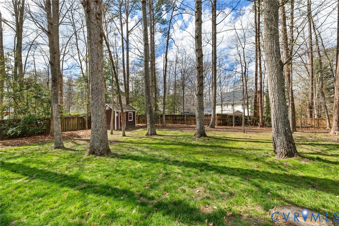 405 Hickory Dr