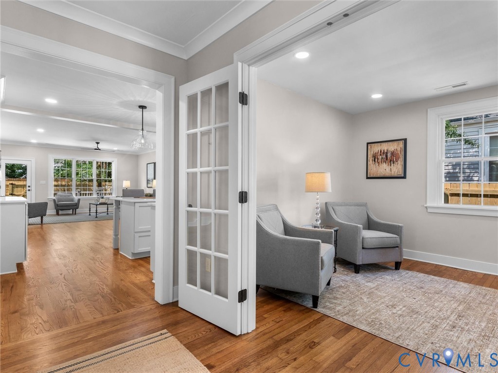 906 Maple Ave