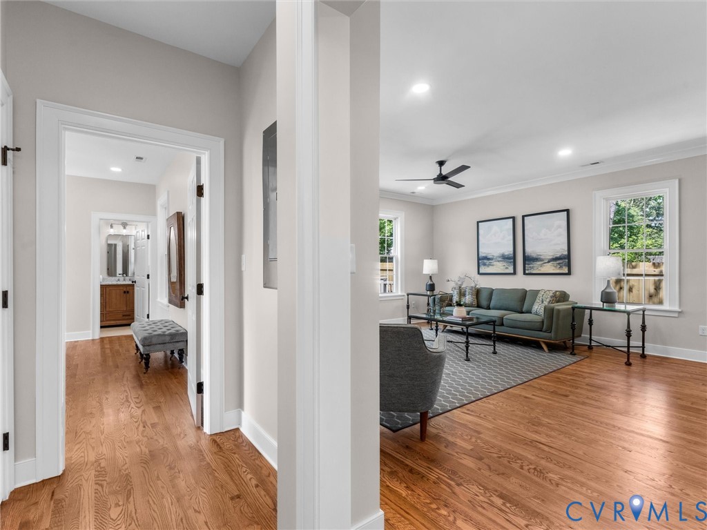 906 Maple Ave