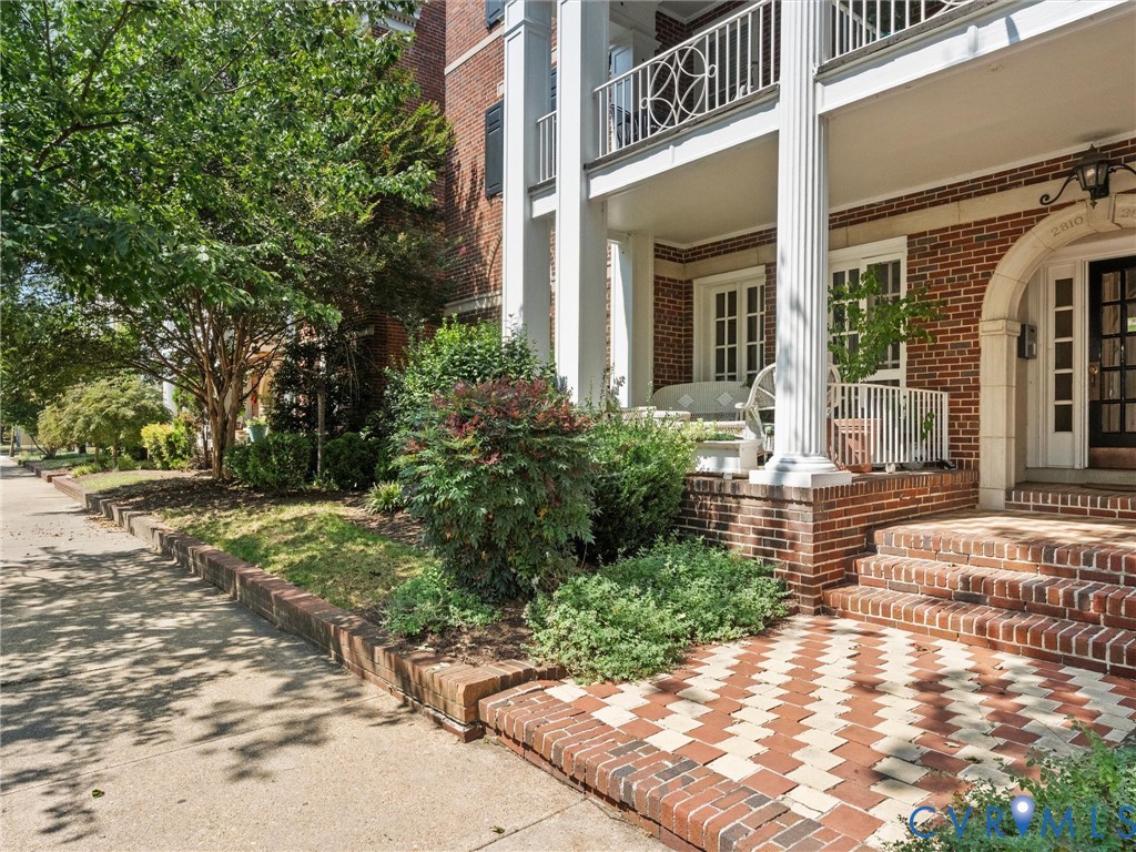 2810 Kensington Ave Unit#U10