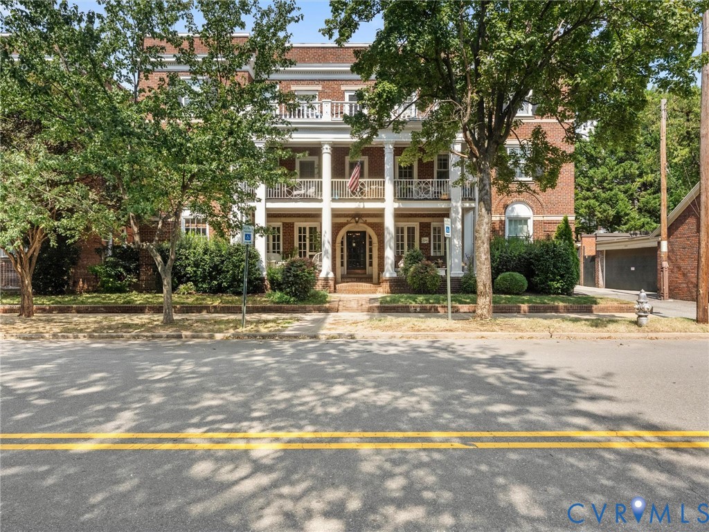 2810 Kensington Ave Unit#U10