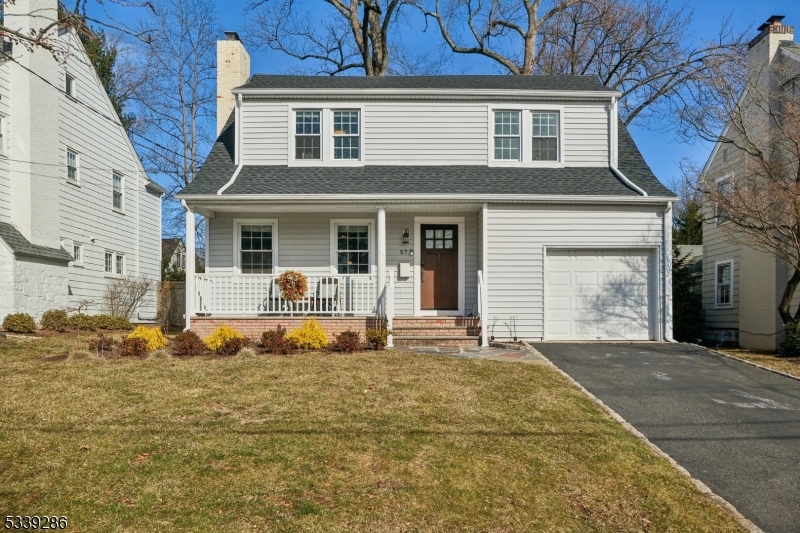 57 Elmwood Pl