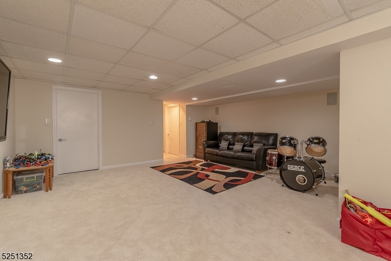 74 Browning Rd