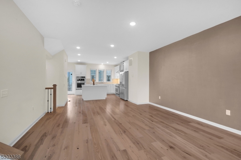 32 Gala Ct