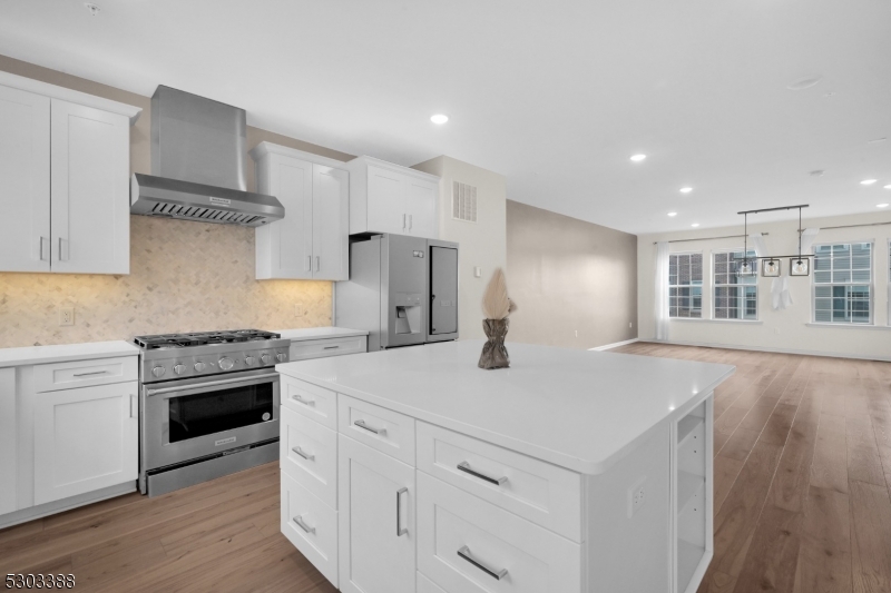 32 Gala Ct