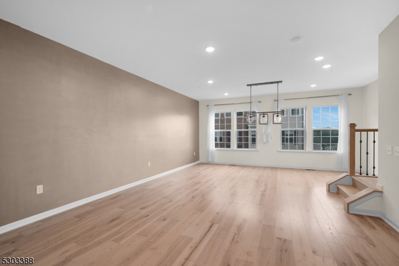 32 Gala Ct