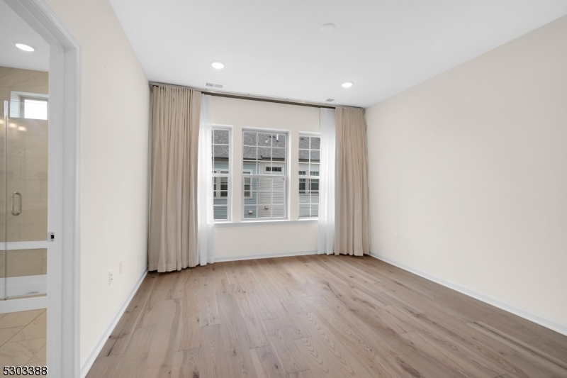 32 Gala Ct