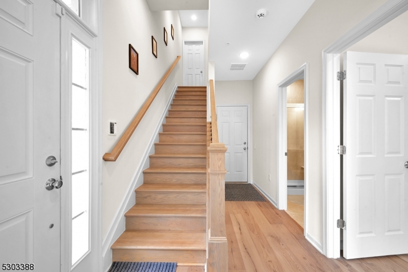 32 Gala Ct