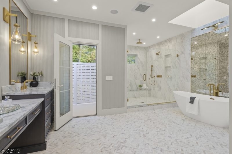 24 Seminole Way