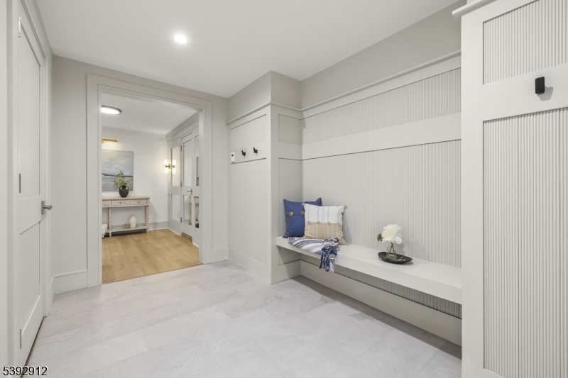 24 Seminole Way