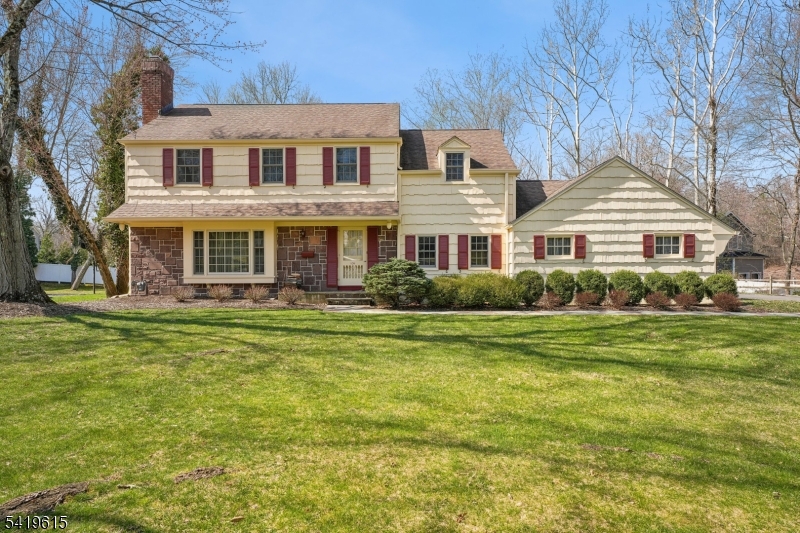 151 Mohawk Rd