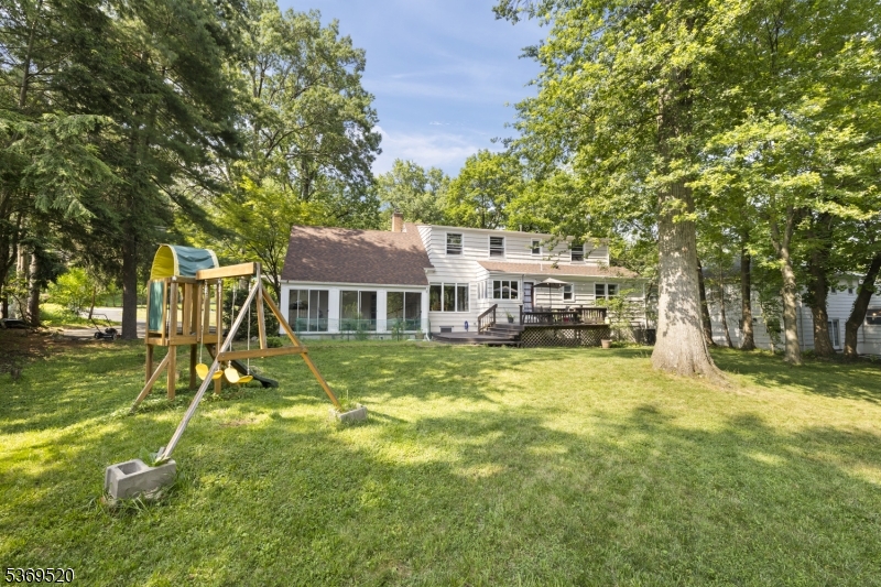 400 Hobart Ave