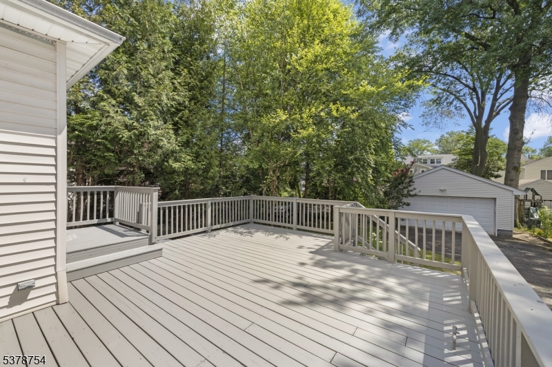 34 Parkview Dr