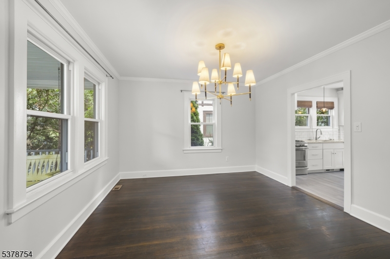 34 Parkview Dr
