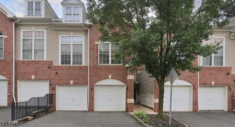 107 Donato Cir