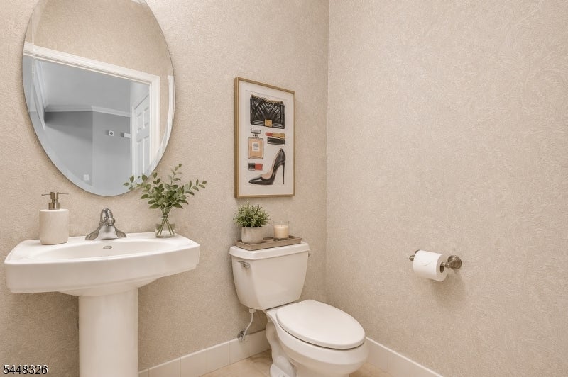 313 Edmonton Ct