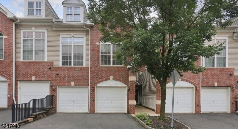 107 Donato Cir
