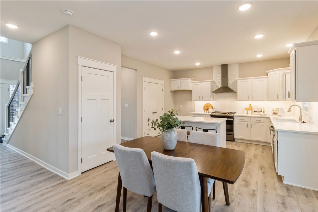 375 NW Woodmoor Drive