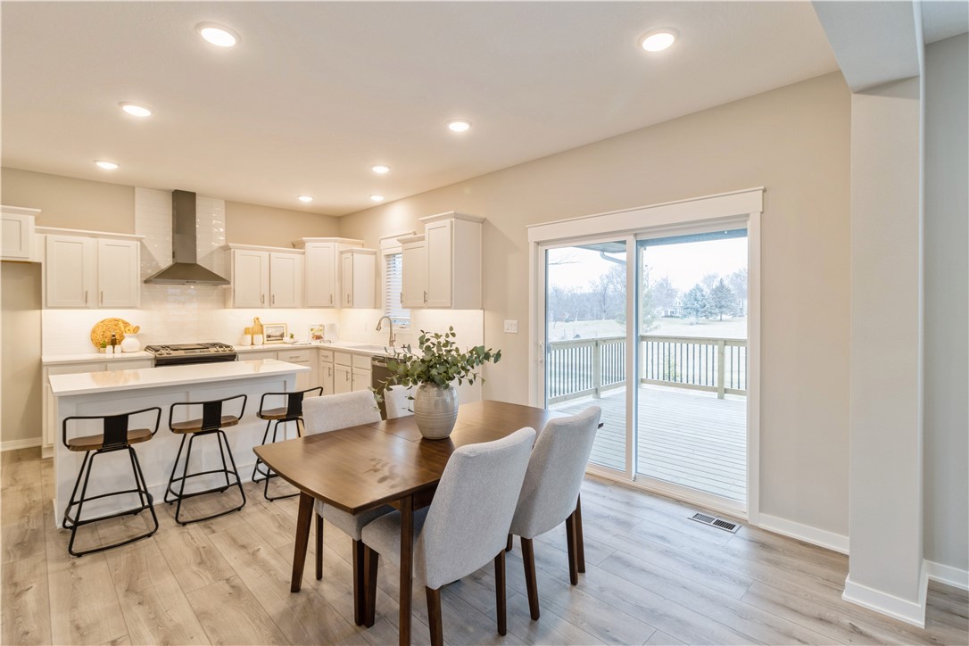 375 NW Woodmoor Drive