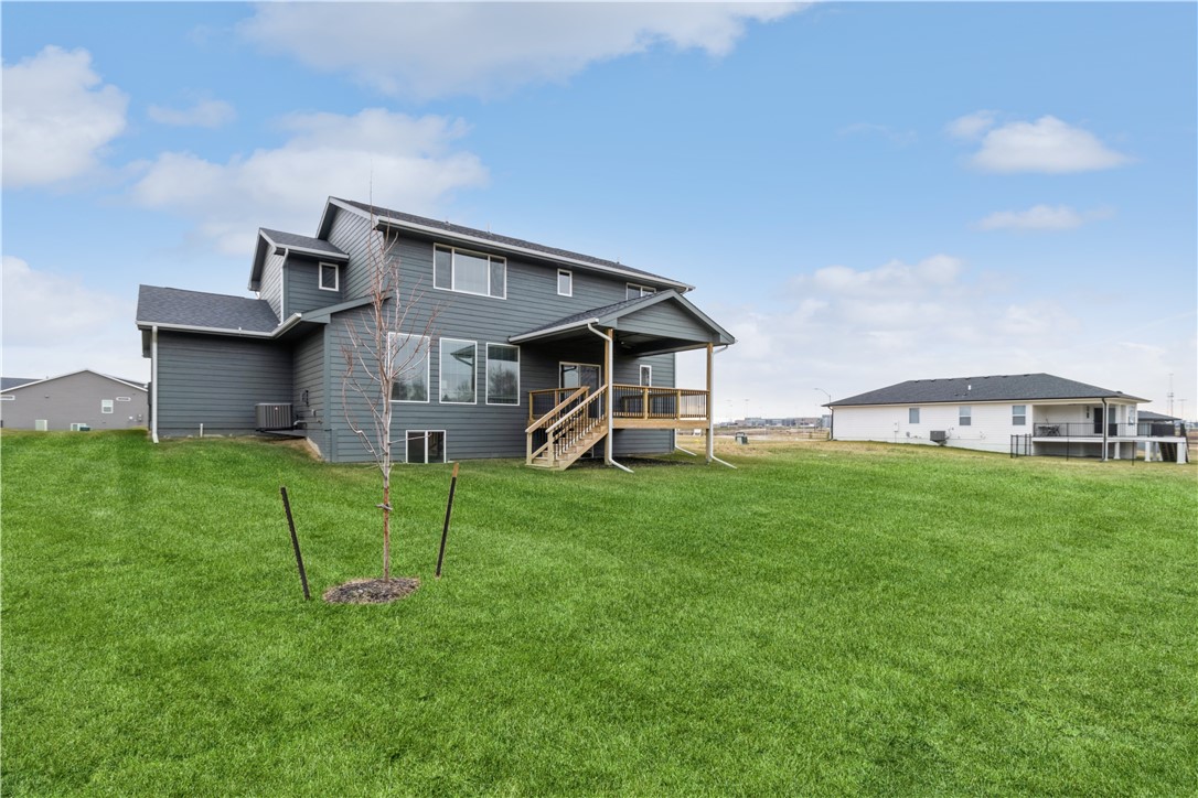 375 NW Woodmoor Drive