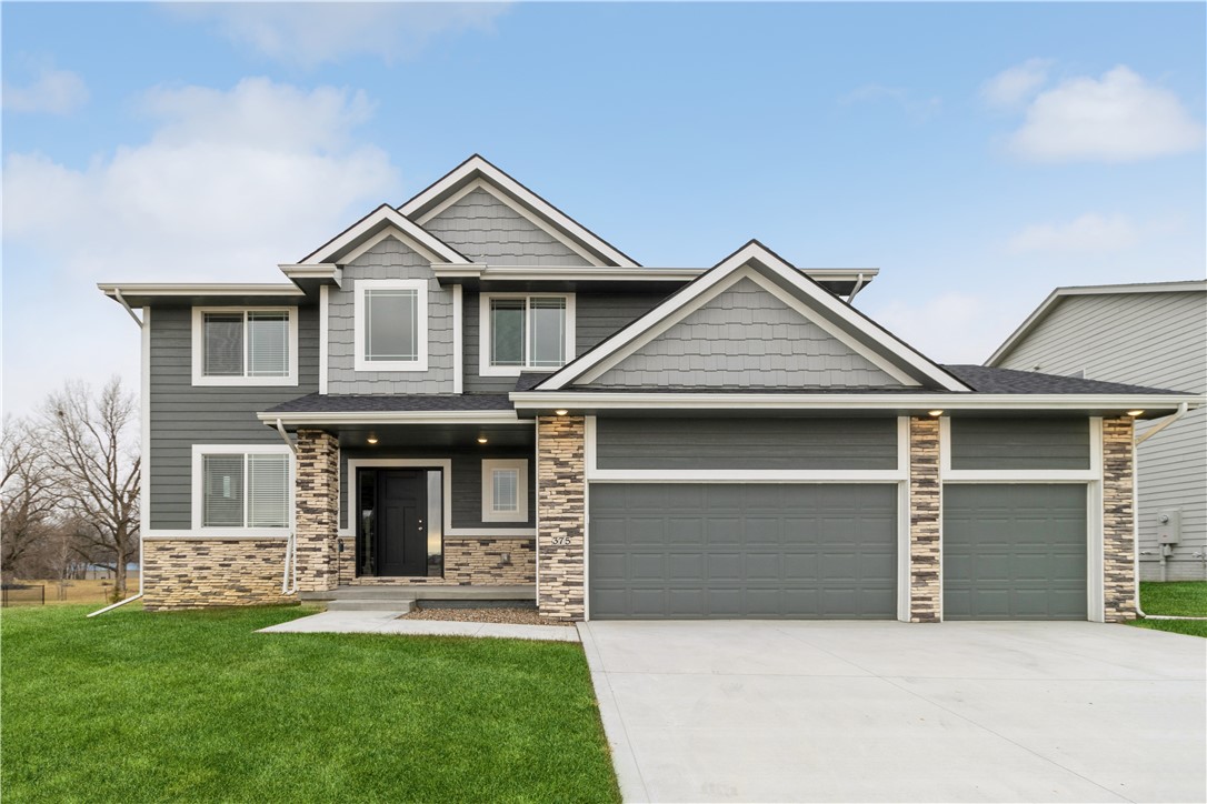 375 NW Woodmoor Drive