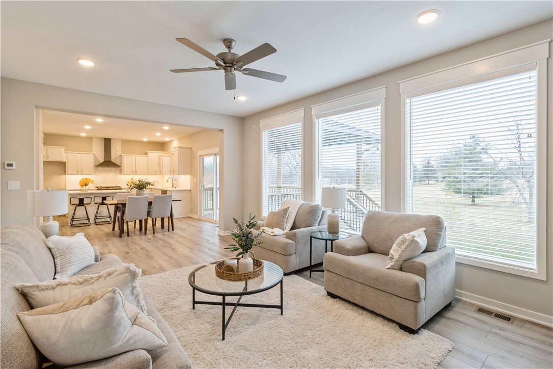 375 NW Woodmoor Drive