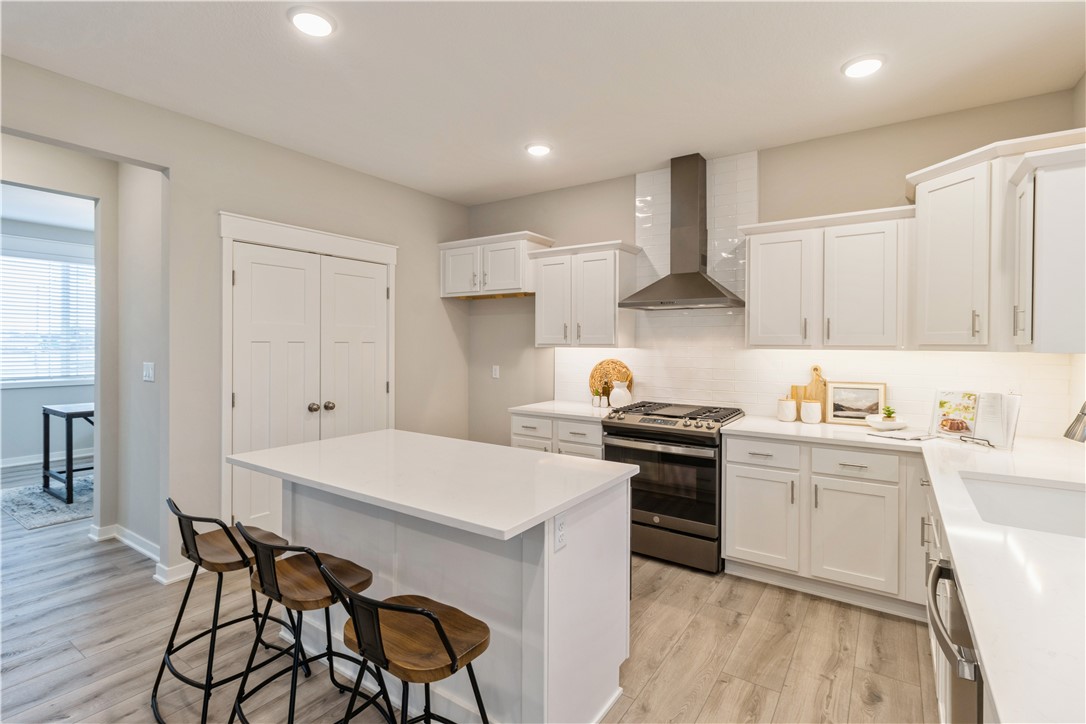 375 NW Woodmoor Drive