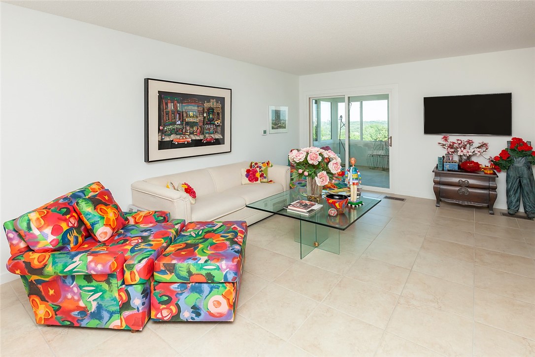 3131 Fleur Drive 904