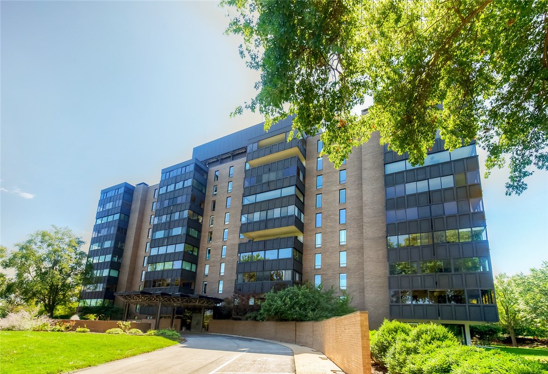 3131 Fleur Drive 904