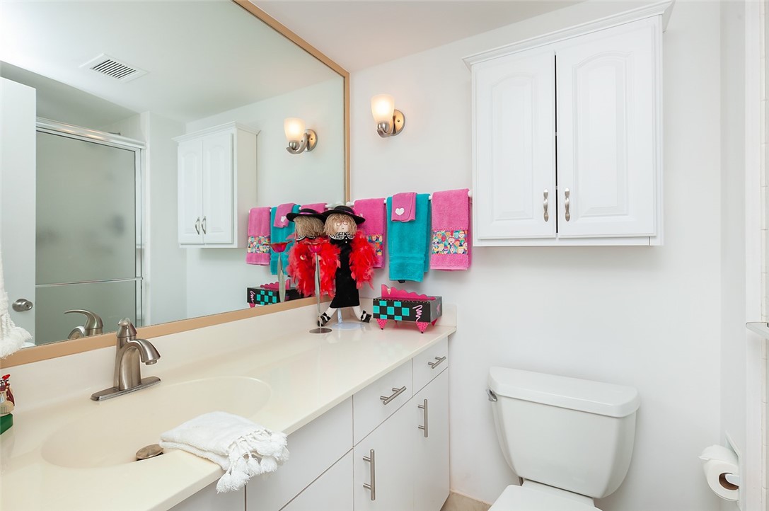 3131 Fleur Drive 904