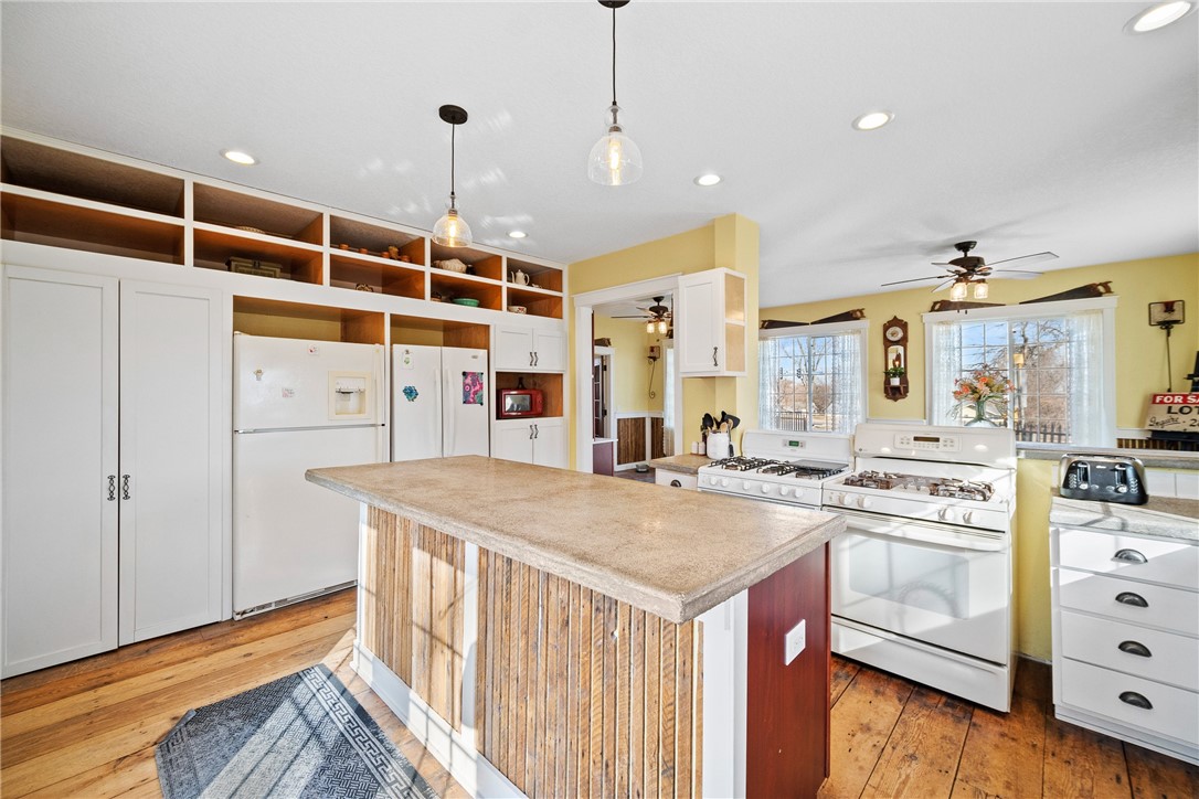 2826 Indianola Avenue