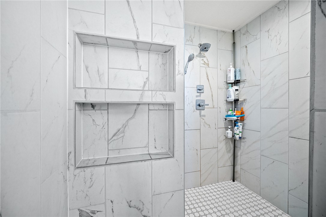 2826 Indianola Avenue