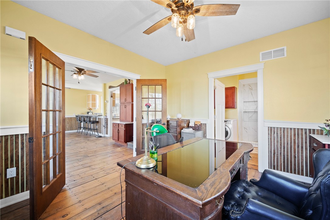 2826 Indianola Avenue