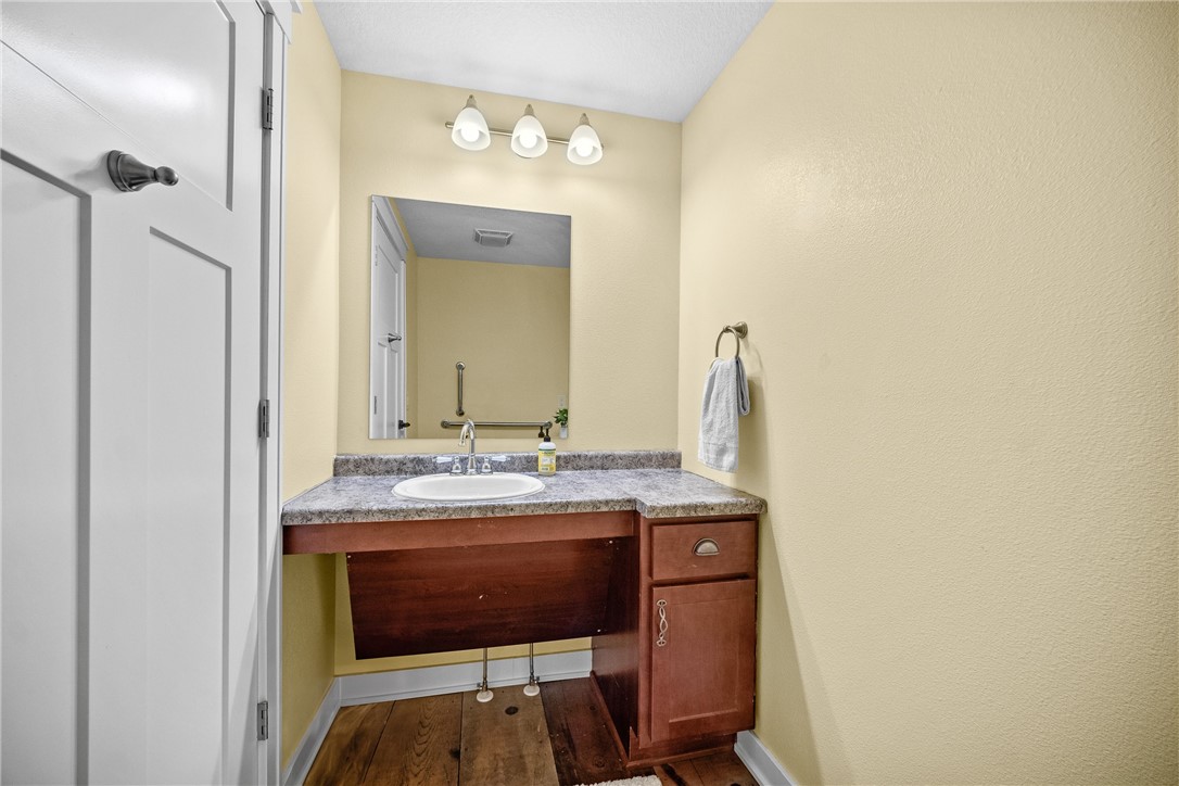 2826 Indianola Avenue