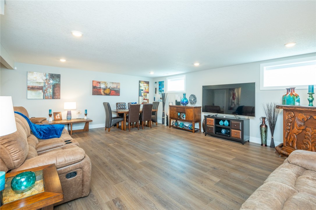 2612 NW Beechwood Street