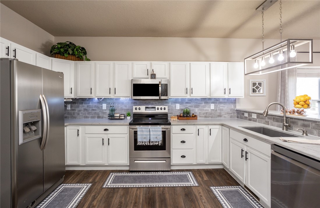 3805 SW Westview Drive