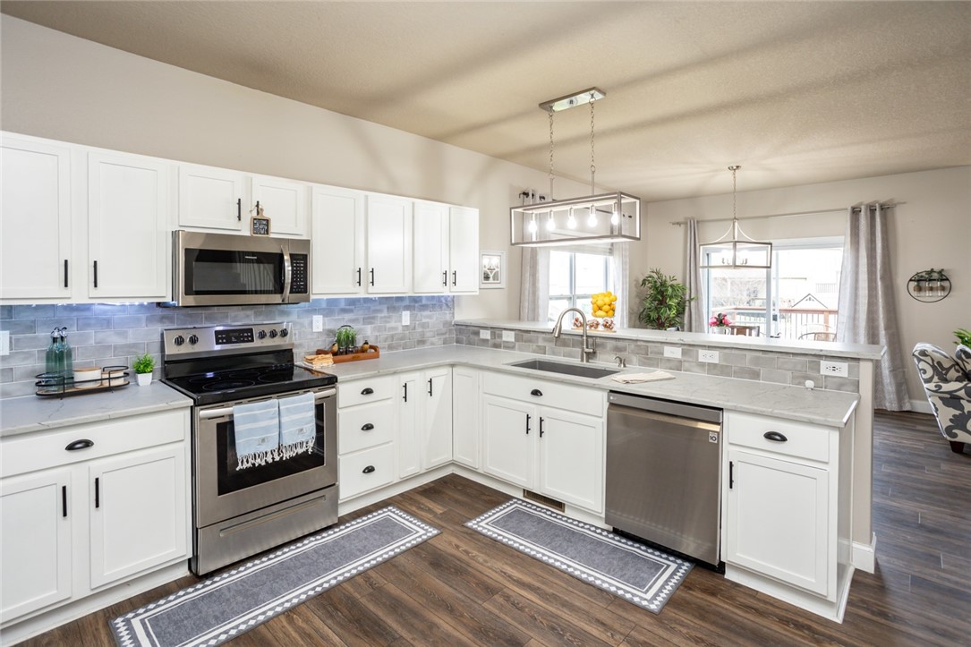 3805 SW Westview Drive