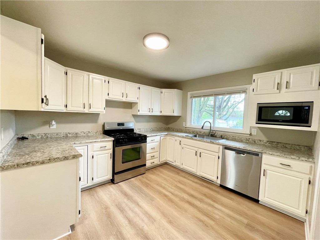 8056 Ridgeview Drive