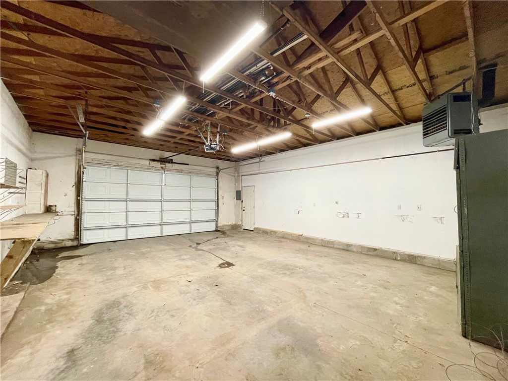 8056 Ridgeview Drive