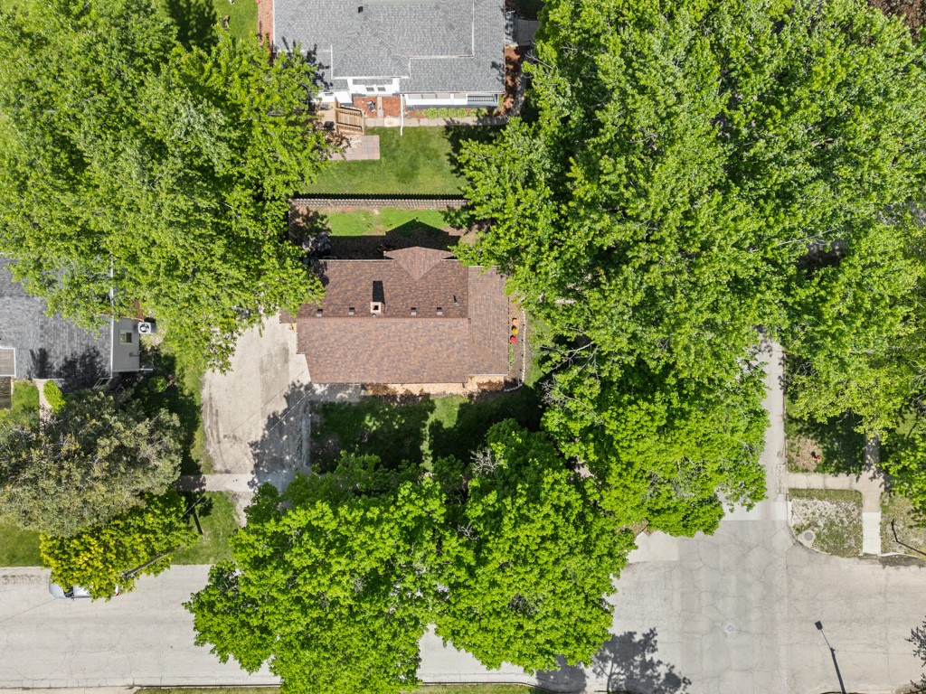 203 Benton Street