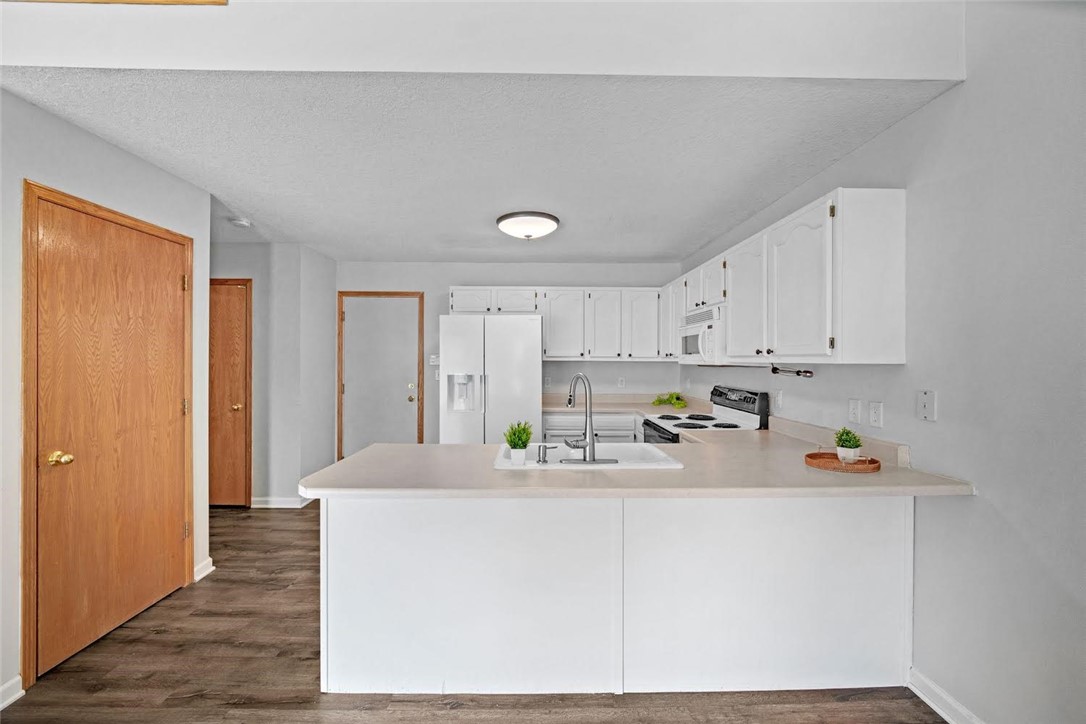 2631 NW Heritage Avenue