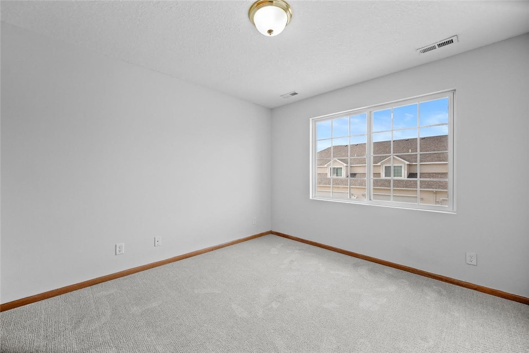 2631 NW Heritage Avenue