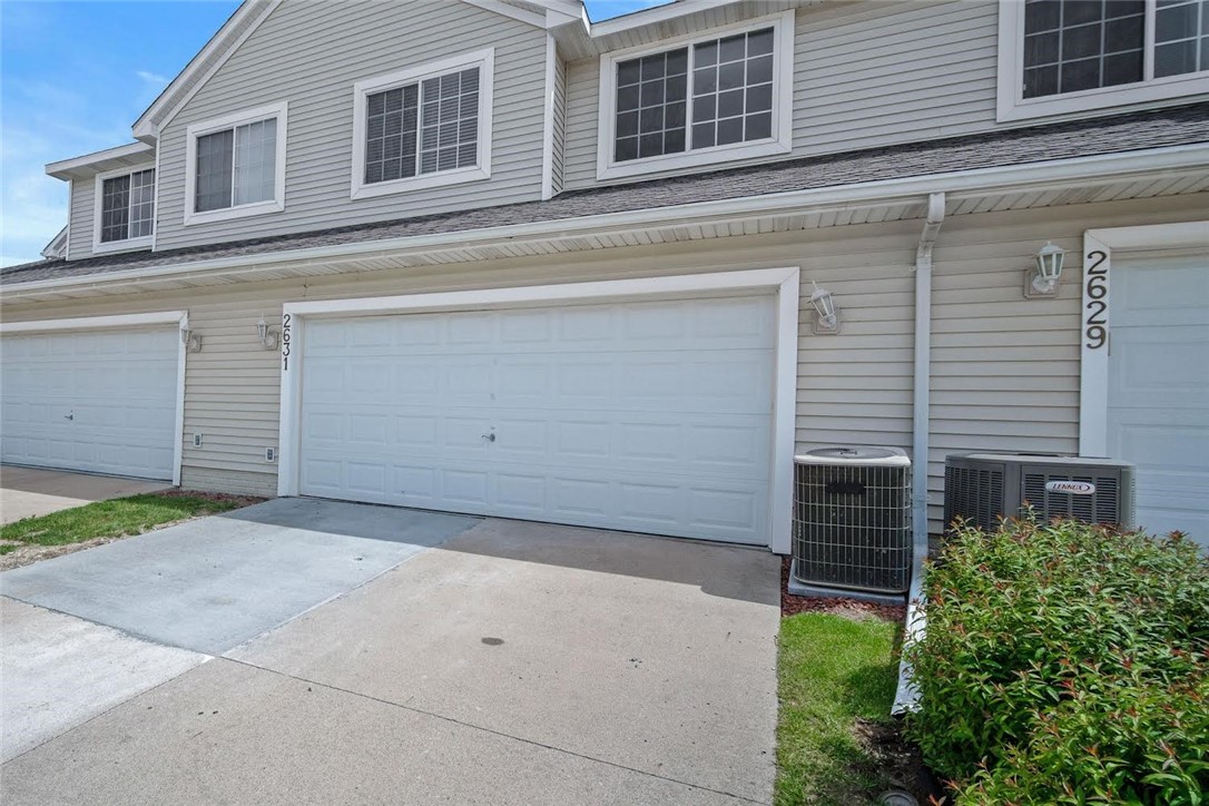 2631 NW Heritage Avenue