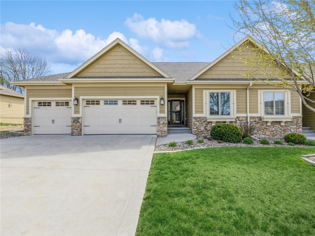 1027 Eagle Creek Boulevard SW