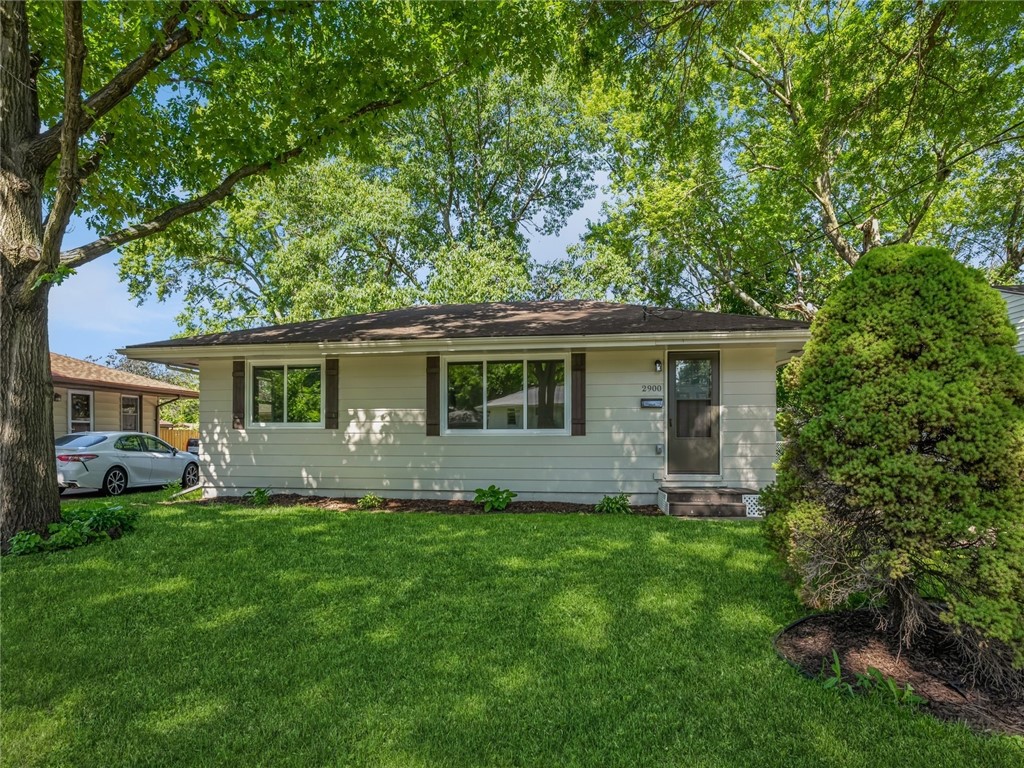 2900 E 39th Street