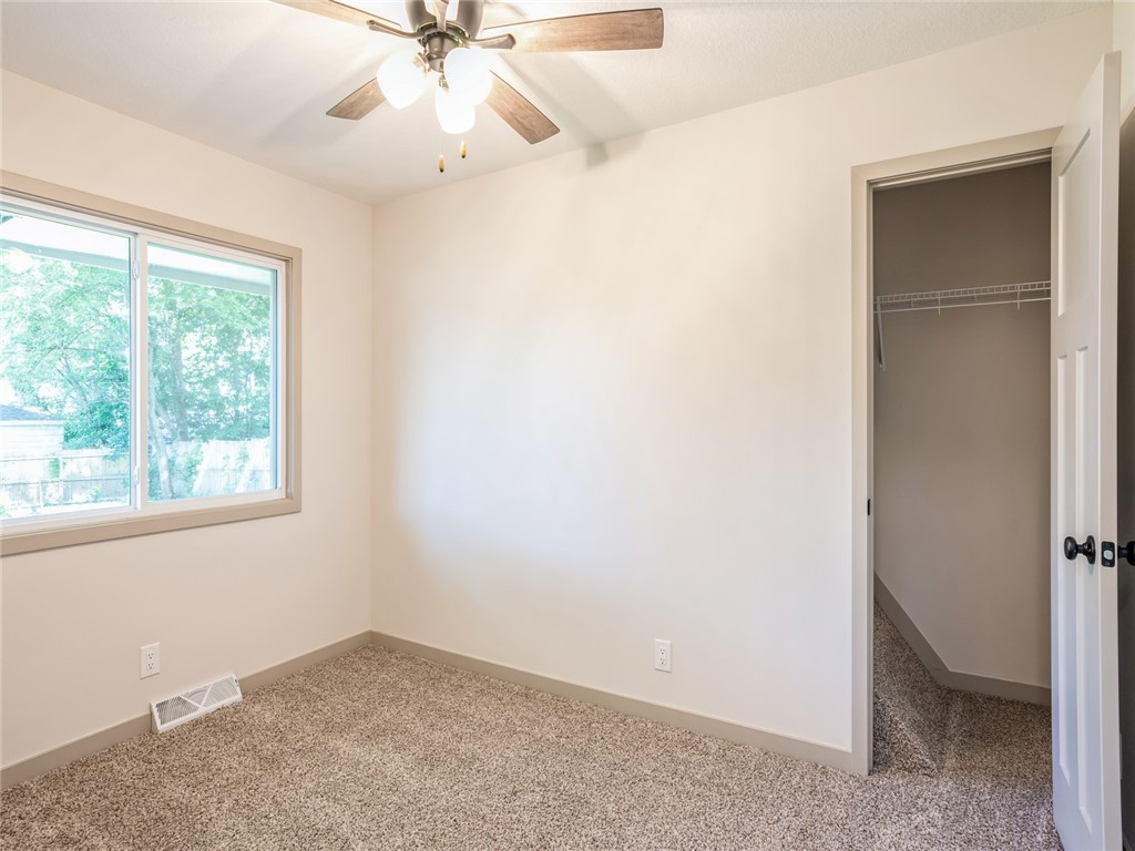 2900 E 39th Street